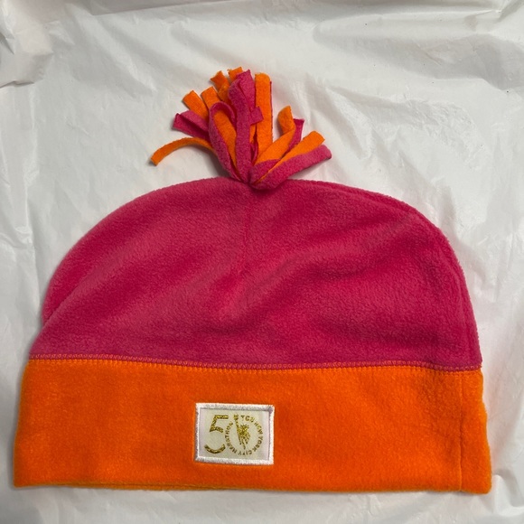 TCS 2021 NYC Marathon Fleece Dunkin Donuts Beanie 50th Anniversary - Picture 2 of 6